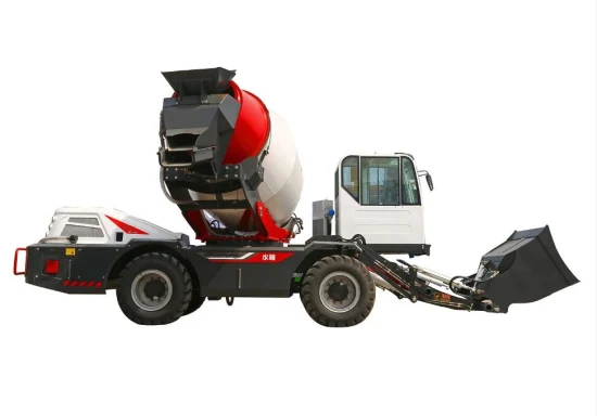 Mélangeur concret mobile autopropulsé de rendement élevé 4 mètres cubes par camion de mélangeur concret de chargement d'individu de lot